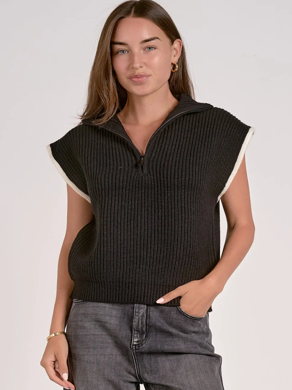 Elan Sleeveless Half Zip Sweater - Black/White