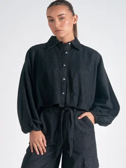 Elan Weekend Wanderlust Button Down Top - Black