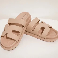 The Everyday Slip On Sandals - Tan