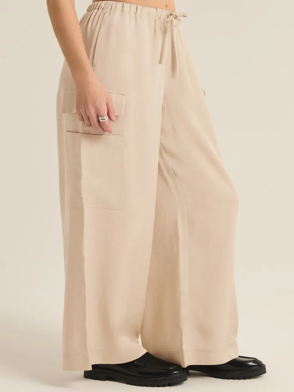 Z Supply Renegade Wide Leg Cargo Pant - Fossil